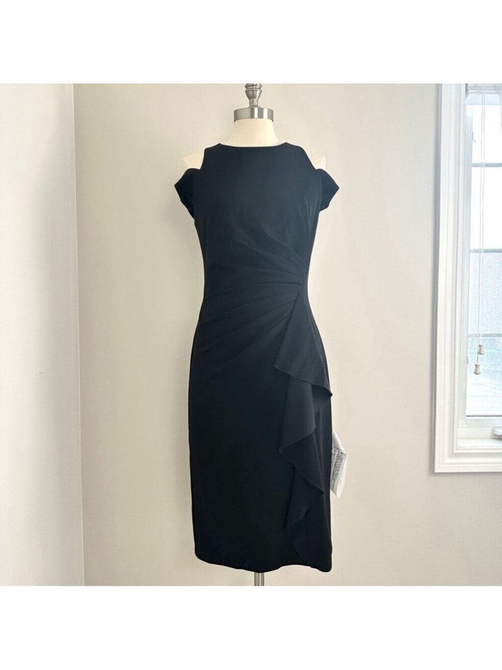 Tadashi Shoji Shoulder Cut-Out Black Dress Crepe Women's Size Medium - Picture 2 of 14